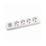 Колодка 4-я Viko 8400 Multi-let с заземлением и выключателем белая